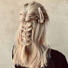 Bubble braid basically consists of bubbles and knots. Bubble Braid Hairstyle Tutorials Popsugar Beauty