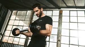 Sie werden es während der übungen im gesamten unterarm spüren. Effektives Unterarmtraining Fur Massive Und Starke Unterarme