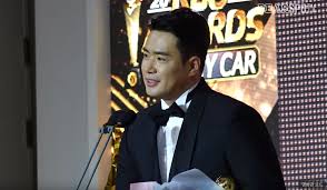 두산은 26일 서울시 잠실구장에서 열리는 롯데 자이언츠와의 홈경기를 앞두고, 외국인 투수 워커 로켓 (27)과 사이드암 불펜 박치국 (23), 외야수 김재환 (33)을 1군 엔트리에서 제외했다. Mvp ë'ì‚° ê¹€ìž¬í™˜ì€ ì•½ë¬¼ë¡œ ì–´ë–¤ ë•ì„ ë´¤ë‚˜ ë‰´ìŠ¤í†±