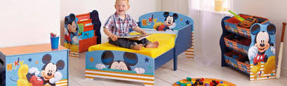 Offrez un cadeau de bébé unique pour l'anniversaire de bébé ou comme cadeau de noel. Chambre Mickey Mouse Deco Mickey Disney Sur Bebegavroche