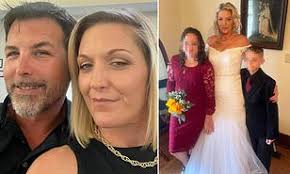 Gary Lineker hits back at Tommy Robinson in online spat over video of  former Match of the Day star with his daughter-in-law