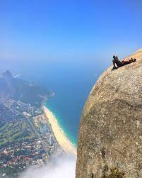The world's largest coastal monolith, pedra da gavea stands over 800 meters above the sea level and is known for having some of the most beautiful and challenging hiking trails in the city of rio de janeiro. Earth Pics On Twitter Afternoon Nap On Pedra Da Gavea Rio De Janeiro Brazil Photo By Wellboldrini Https T Co Ehmtwlvwyo