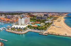 The algarve is the southernmost region of portugal , on the coast of the atlantic ocean. Umzug Nach Portugal Resident In Der Algarve Werden Togofor Homes