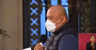 Tras increpar a AMLO, reportero denuncia presiones de gobierno morenista