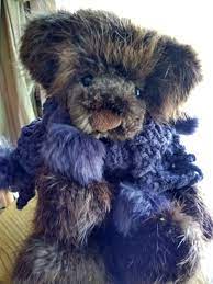 Hand Made Teddy Bears Made From Old Fur Coats What A Great Way To Use Those Old Fur Coats You Have Stuffed In A Trunk Somewhere The B Teddy Bear Bear