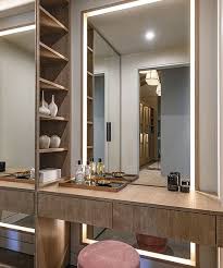 7974 Woodrow Wilson Dr Los Angeles Ca 90046 Mls 18411022 Zillow Quartos Luxuosos Decoracao Quarto Apartamento Decoracao De Casa