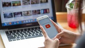 كيفية تغيير اللغة في موقع يوتيوب على الكمبيوتر والهاتف المحمول