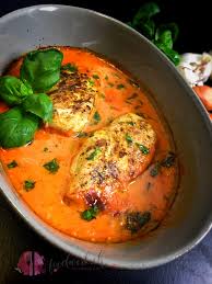 Ein Sehr Einfaches Rezept Wie Ihr Saftiges Hahnchen Zubereiten Konnt Mit Wenigen Schritten Habt Ihr Etwas Lecker Rezepte Hahnchen Zubereiten Fleisch Gerichte