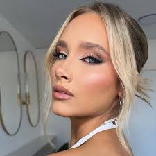 Ashleigh Pierre Makeup Artist