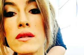 A giorni fontana&bertolaso aprono il 1o reparto dell'ospedale. Chi E Annalisa Chirico Biografia E Vita Privata Popcorn Tv