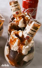 Rum Coke Cakes Will Get You Perfectly Tipsy Recipe Boozy Desserts Alcoholic Desserts Food
