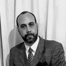 Ricardo Stern's Instagram, Twitter & Facebook