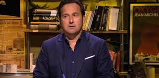 Iker Jiménez se disculpa por sus errores cubriendo la DANA de Valencia:  “Intentaré ser más escrupuloso”