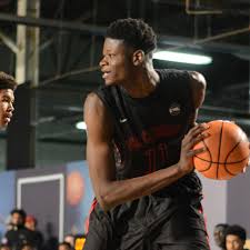 Deandre ayton et mo bamba s'affrontaient en summer league cette nuit. Star Recruits Deandre Ayton And Mohamed Bamba Usher In Aau Season Sbnation Com