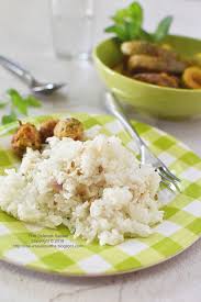 Baliq pishirilgan bu kori hind uslubidagi kori kukuni emas, balki a malaycha uslubidagi kori, ya'ni limon o'ti kabi. Resepi Nasi Dagang Guna Beras Wangi Inibaruresepi Gobitage Com