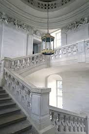 Chateau De Maisons Laffitte Rare Until The 1640 S This Type Of Staircase Owes It S Popularity To Classical Interior Design Architecture Baroque Architecture