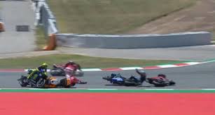 Toute l'actualité en direct, les grands prix, les pilotes, les résultats, les classements, soyez informé de toute l'info en continu, en images et en vidéos. Motogp Catalogne J3 Marquez Et Quartararo En Haut Et Lorenzo Cree Le Ko