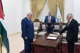 عباس يعزل مجلس القضاء الأعلى ويشكل هيئة انتقالية بهدف الإصلاح اندبندنت عربية