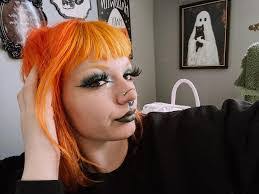 Sadie Burgess's Instagram, Twitter & Facebook