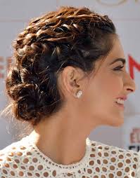 If you're looking for a new short hairstyle or would like to cut your long hair, have a look at these classy short hairstyles that will offer you inspiration in finding your perfect short hairdo. Juda Hairstyle For Every Woman Stay Juda Ready For Every Occasion And Mood Bewakoof Blog