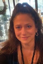 שלום לכולם I'm Ilanit — 48, soulful, affectionate, and proudly Jewish.  Currently in Philly, but South Florida keeps tugging at my heart… maybe  you'll be the reason I pack my bags 😉