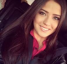 La hija del político chavista que quiere ser cantante [VIDEO]