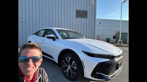 Image result for Oxygen White 2023 Crown