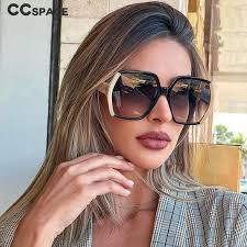 Les Lunettes De Soleil Carrées Candice