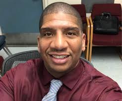 Sherman Holmes joined the Ohlone College Athletics Department in 2020 to  lead our men's basketball program as the head coach. Holmes has worn many  hats