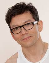 Mark KAN est auteur(e) aux éditions Trédaniel