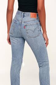 501 Skinny Distressed Light Wash Jeans Jeans Outfit Women Levi Jeans Women Light Wash Jeans