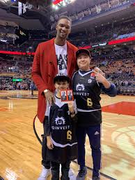 Chris webber había sido descartado reiteradamente. Chris Bosh On Twitter Congrats To Jeffrey His Son Jaden They Were Outside The Arena Walking Around They Scored The Courtsides Love For Toronto Mandela100 Giantsofafrica Raptors Https T Co P8jomcikzf