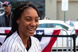 MO'NE Davis Talks Hbcu Movement, College Softball and Little League  Memories