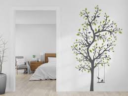 Es hängt an der wand, gibt jedem die hand. Pflanzen Baume Co Diese Wandtattoos Machen Lust Aufs Wandegestalten Oz Verlag
