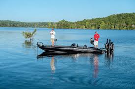 Each has pros and cons. Bass Boats The Ultimate Guide Boat Trader Blog