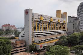 Golden mile complex is primarily used for office space rent and sale. Golden Mile