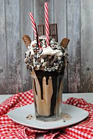 Freakshakes Hershey S Chocolate Bar Extreme Milkshake Chocolate Bar Milkshakes Milkshake Recipes Chocolate Bar Milkshake Recipes