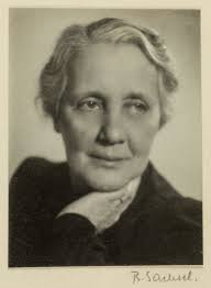 1939-1944: War and controversy