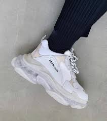 Connect with us anu | jessica og. Tamogatas Szeles Kifinomult Balenciaga Triple S White On Feet Adrianbenea Com