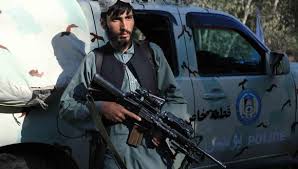 Las promesas hechas por los talibanes, en las áreas pastún que se encuentran entre pakistán y afganistán, fueron restaurar la paz y la seguridad y hacer cumplir su propia versión austera de la sharia, una vez en el poder. Xka5zdyun O2m