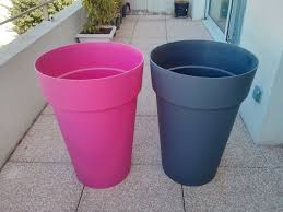 Vendu Prix 28 Euros Lot De 2 Pots De Fleurs Geants Couleur Grise Et Fuchsia Chaque Pot Peut Etre Vendu Separe Pot De Fleurs Fleurs Geantes Couleur Gris