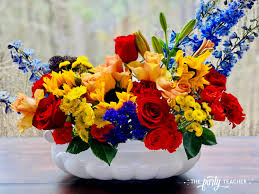 Carefully remove all packaging from your flowers. How To Arrange Flowers Using Oasis The Party Teacher