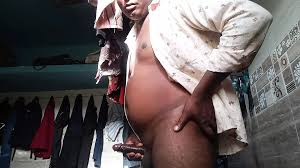 Kala Land Ko Oile Laga Ke Malis Katre Hi Pani Nikal Gaya: Gay Desi  Masturbation Porn