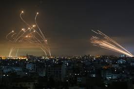 The intelligent iron dome system ignores incoming threats it determines will land in uninhabited areas, thereby minimizing unnecessary defensive launches and lowering operation costs. 7rdohnwddecn6m