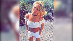 The internet is convinced that exes britney spears and justin timberlake have recorded a new song together with producer timbaland — find out why. Britney Spears Addresses Justin Timberlake Break Up In Tribute Video Metro News