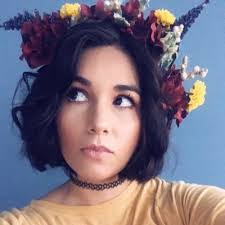 Alyssa Royer's Instagram, Twitter & Facebook