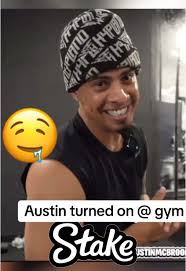 Austin Perry Baby Momma