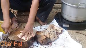 Jangan lupa bumbui daging kambing sebelum dimasak. Cara Masak Kulit Kambing Resepi Kulit Lembu Masak Lemak Campur Semua Bahan Untuk Bumbu Atiannuc