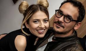Are doar 23 de ani şi o tonă de prospeţime pe chip, aşa că lidiei. Acum E Totul Clar Lidia Buble Prima ReacÈ›ie DupÄƒ AnunÈ›ul DespÄƒrÈ›irii De RÄƒzvan Simion Stiri De Ultima Ora
