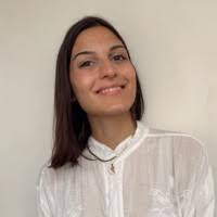 20+ perfiles de «Lucía Chaves»